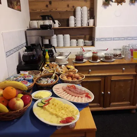 Lucie Pensjonat Szpindlerowy Młyn