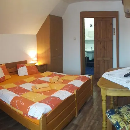 Lucie بيت ضيافة